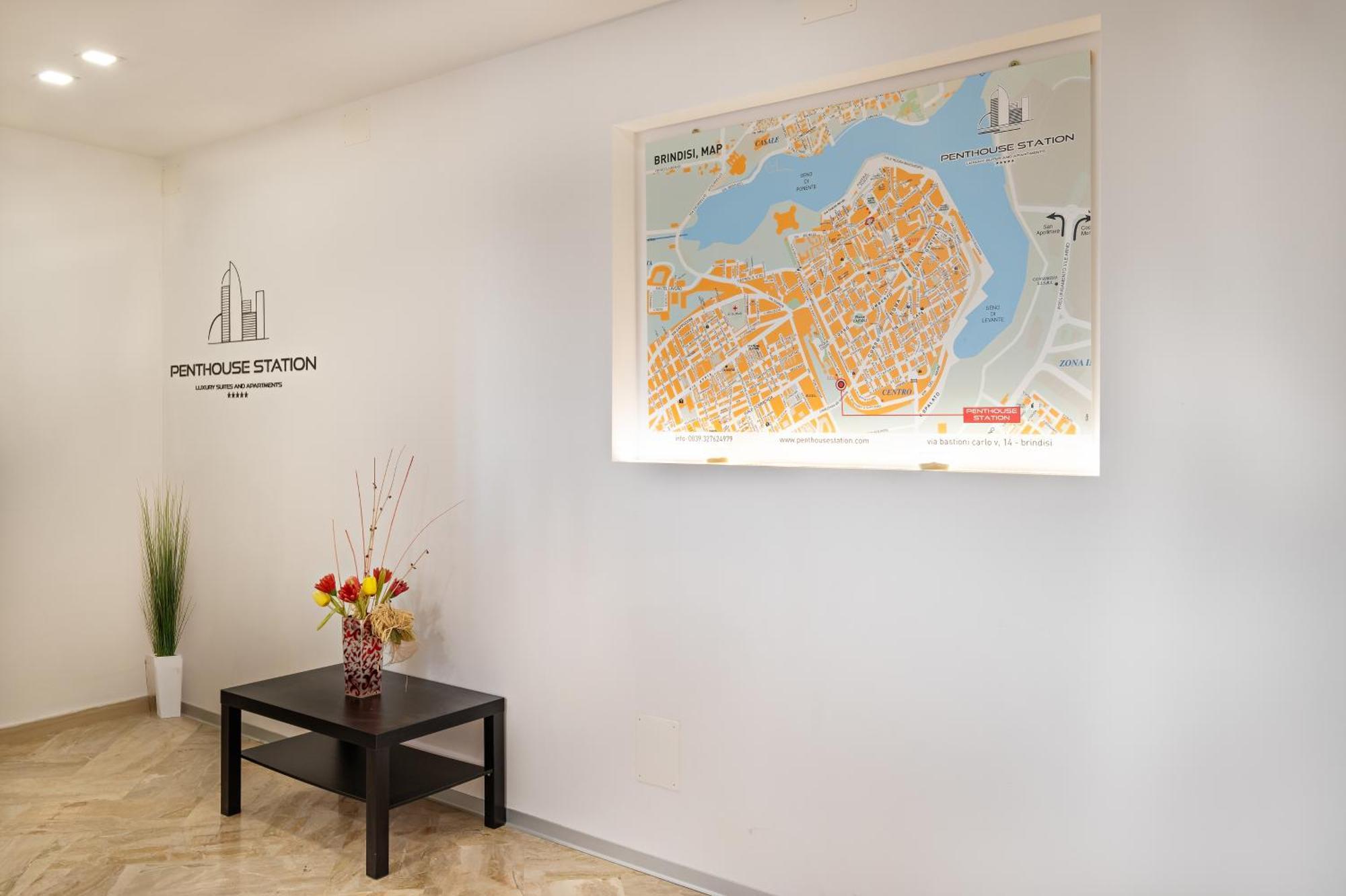 Penthouse Station Luxury Apts Le Dimore Brindisi Esterno foto