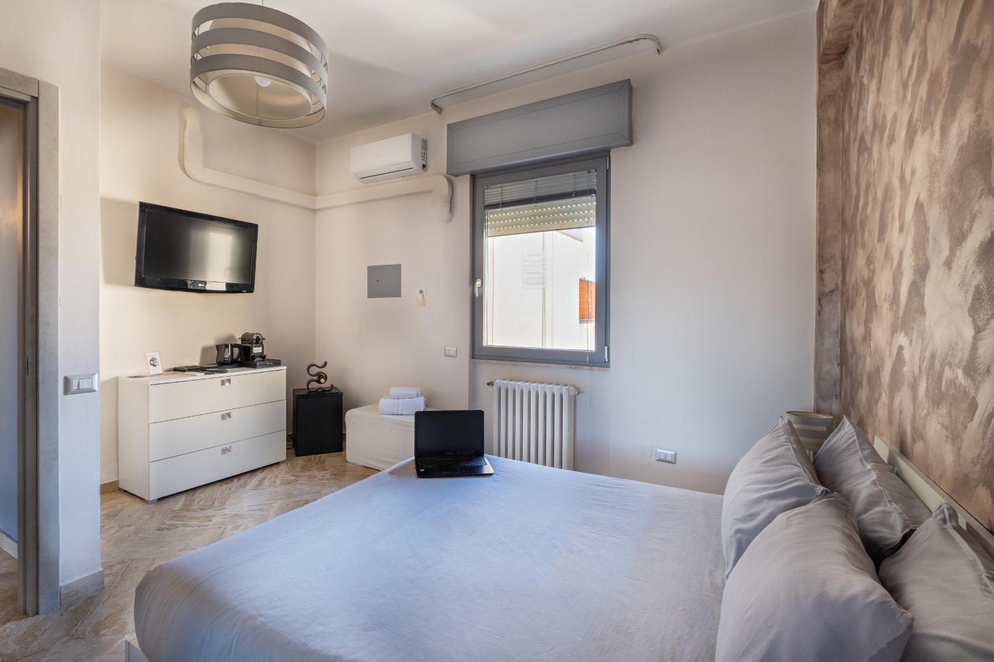 Penthouse Station Luxury Apts Le Dimore Brindisi Esterno foto