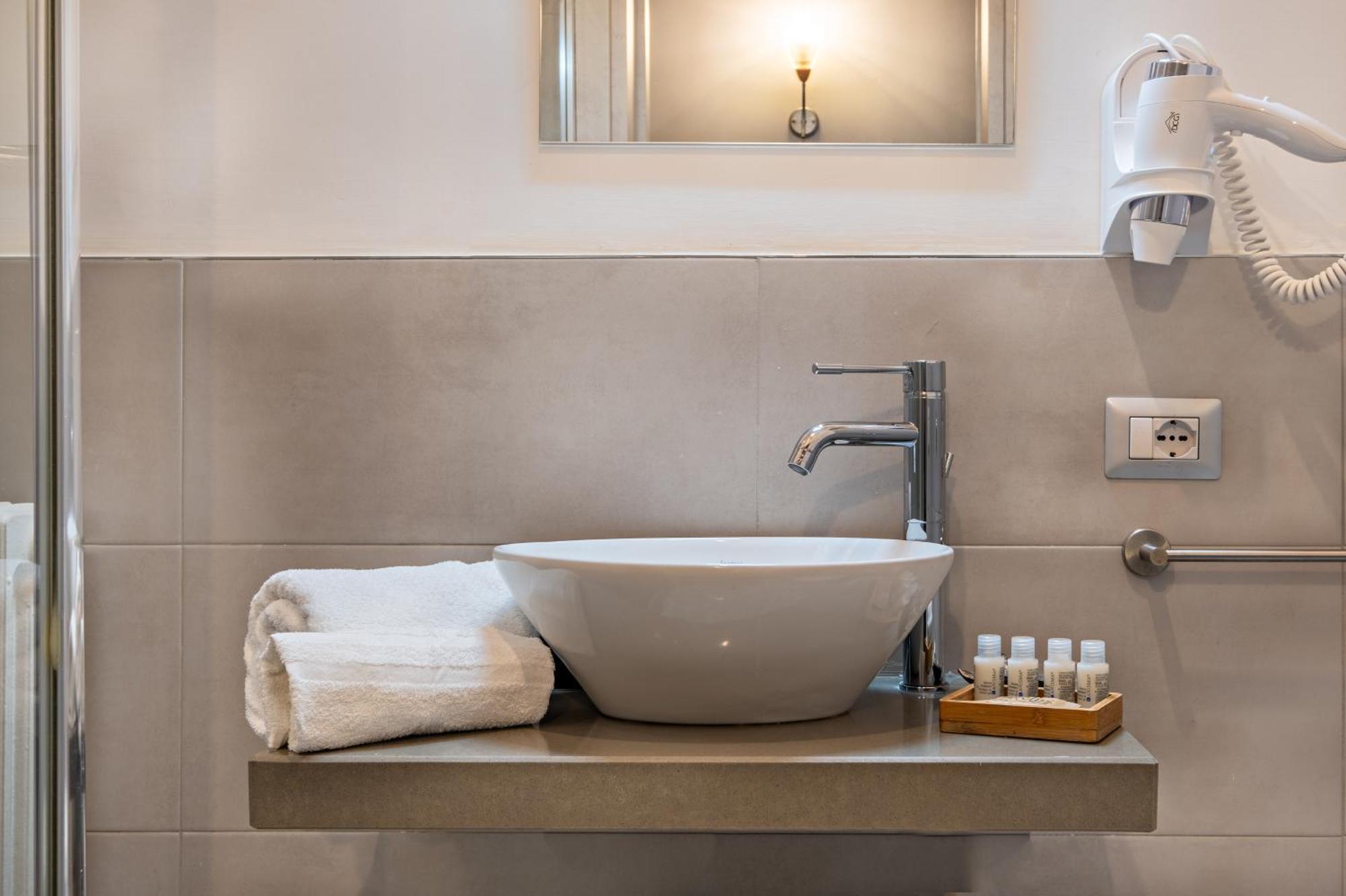 Penthouse Station Luxury Apts Le Dimore Brindisi Esterno foto